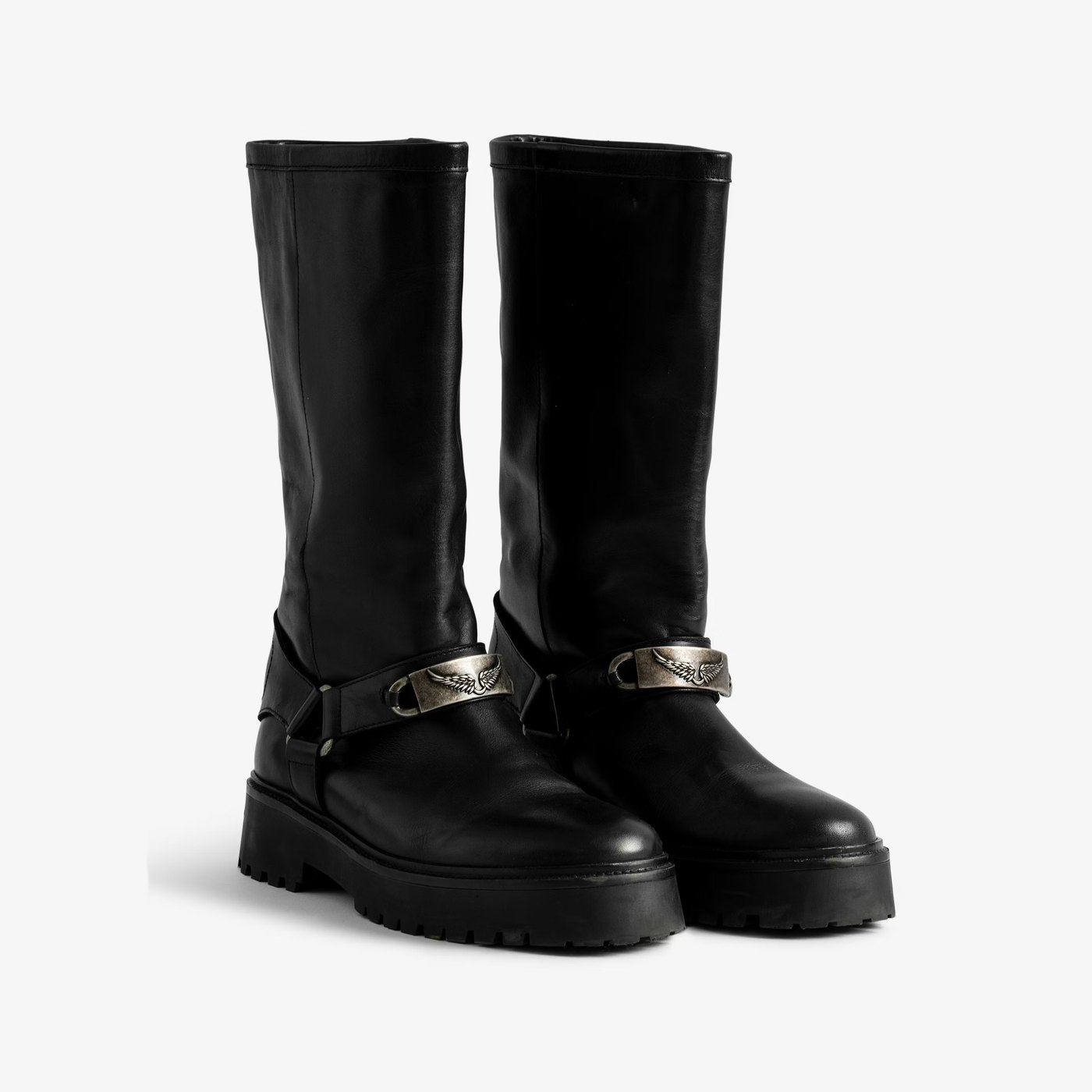 Client photograph of the leather boots, the only input for the 3D model