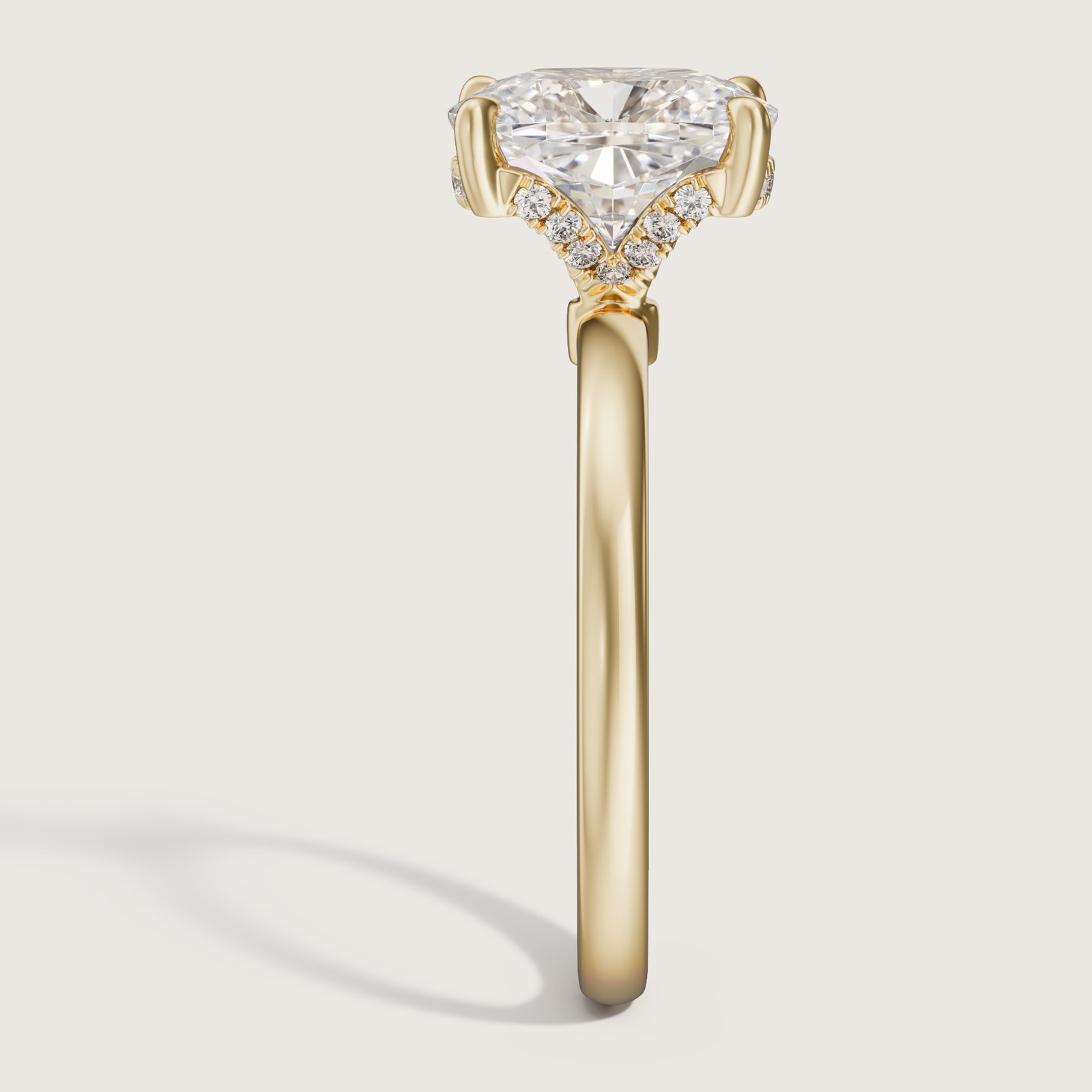 Side render of the yellow gold ring at the same camera as the white gold one